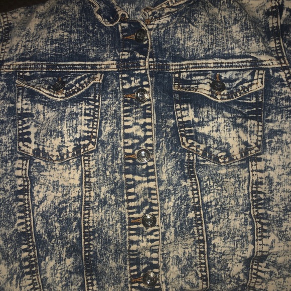 Jean Jacket - Picture 3 of 3
